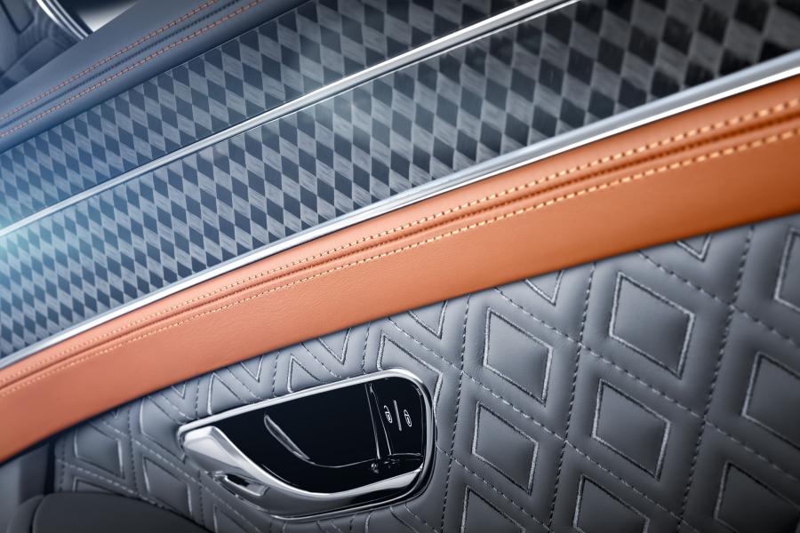 Детали интерьера Bentley Continental GT by Startech 2019 года  (фото 13 из 14)